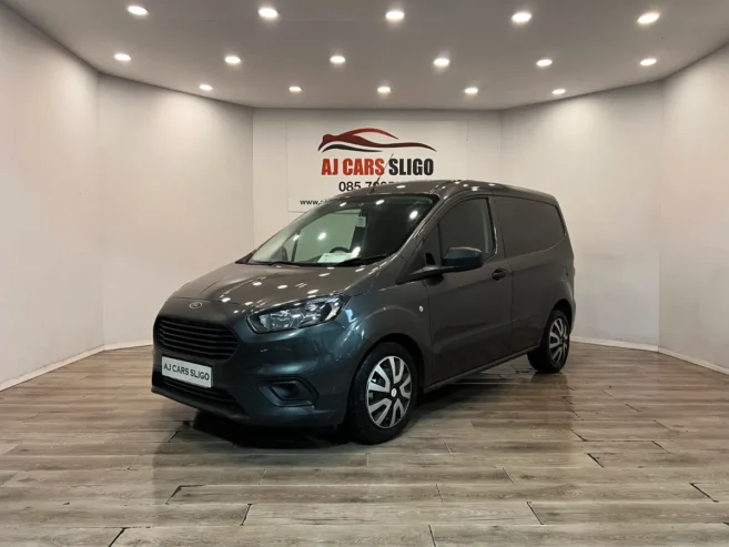 LOW MILES FORD TRANZIT COURIER 1.5TD 2019