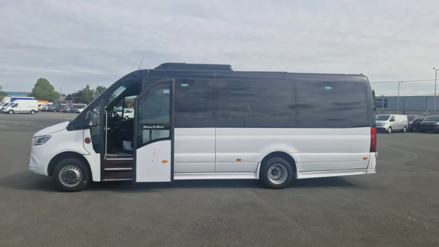 Brand new minibus Mercedes Sprinter 519