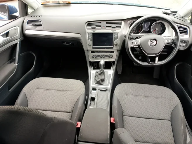 VW Golf 152 AUTO IMMBLOSER REVERESE CAMERA 1.2 CC