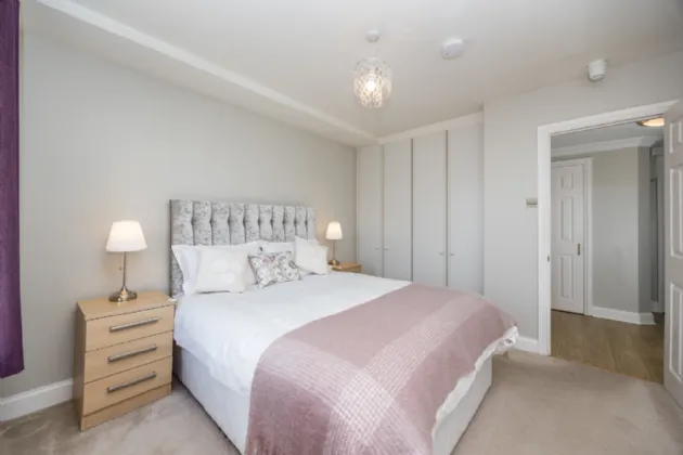 170 The Sweepstakes Ballsbridge Dublin 4 D04 DX57