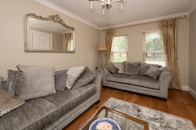 9 Richmond Elmvale Wilton Cork T12K4VX