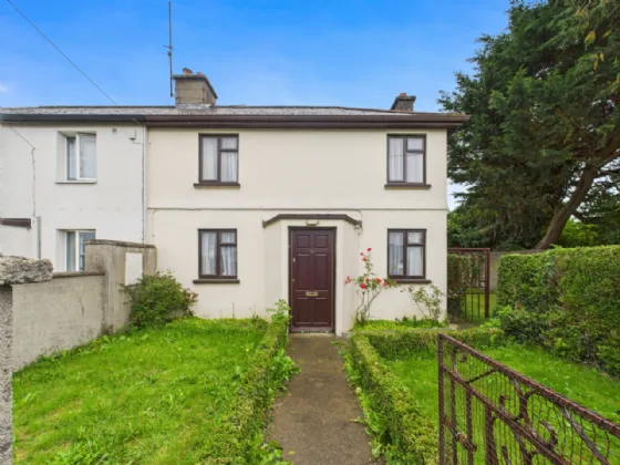 111 St. Josephs Park Nenagh Co. Tipperary E45 KT66
