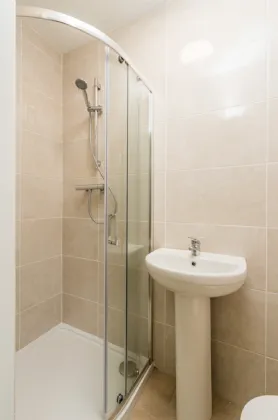 6 Brookvale Avenue Roscommon Town Co. Roscommon F42KC43