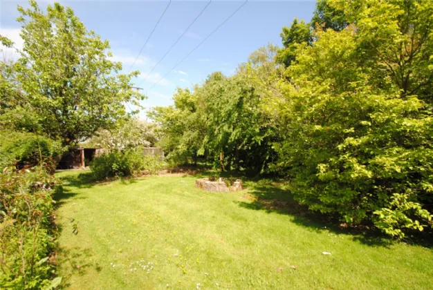 Laburnum House Air Hill Roscrea Co Tipperary E53 WC94