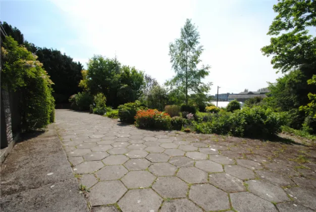 Laburnum House Air Hill Roscrea Co Tipperary E53 WC94